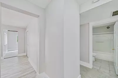 1622 Girard Avenue N, Minneapolis, MN 55411 - Photo 15