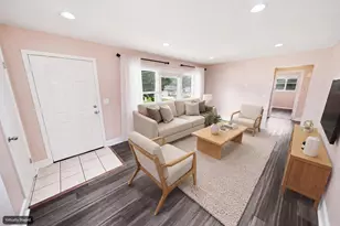2414 23rd Ave NW, Rochester, MN 55901 - Photo 3