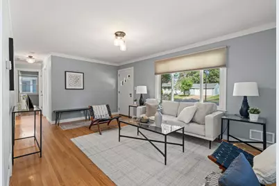 2156 Hawthorne Avenue E, Saint Paul, MN 55119 - Photo 3