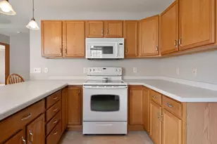 173 Cedar Cove Ln, Owatonna, MN 55060 - Photo 11