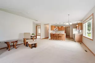173 Cedar Cove Ln, Owatonna, MN 55060 - Photo 5