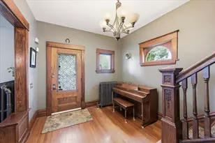 923 Iglehart Ave, Saint Paul, MN 55104 - Photo 9