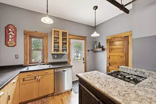 923 Iglehart Ave, Saint Paul, MN 55104 - Photo 17