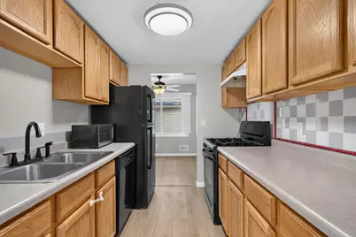 7640 Hampshire Avenue N, Brooklyn Park, MN 55428 - Photo 9