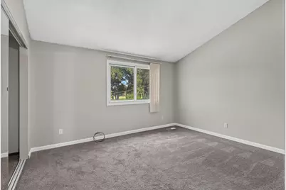 7640 Hampshire Avenue N, Brooklyn Park, MN 55428 - Photo 21