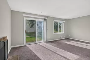 7640 Hampshire Ave N, Brooklyn Park, MN 55428 - Photo 9