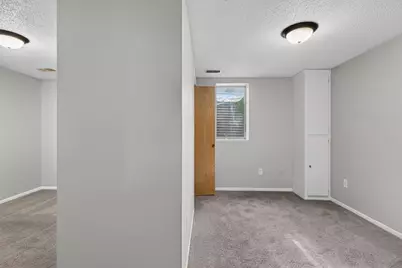 7640 Hampshire Avenue N, Brooklyn Park, MN 55428 - Photo 19