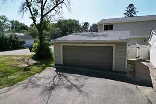7640 Hampshire Ave N, Brooklyn Park, MN 55428 - Photo 3