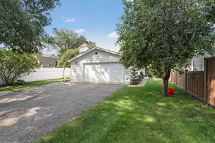 19767 Jersey Ave, Lakeville, MN 55044 - Photo 23