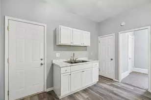 2512 N 6th St, Minneapolis, MN 55411 - Photo 13