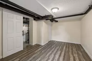 2312 W 54th St, Minneapolis, MN 55410 - Photo 31