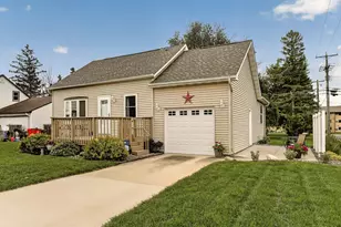 113 1st St SW, Dodge Center, MN 55927 - Photo 1