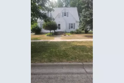 715 N McKenzie Street, Luverne, MN 56156 - Photo 1