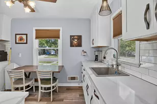 2030 Magoffin Ave, Saint Paul, MN 55116 - Photo 11