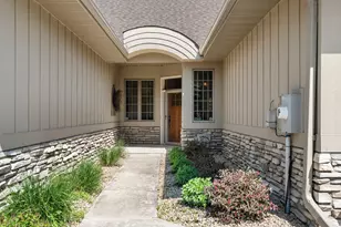 9363 Libby Ln, Eden Prairie, MN 55347 - Photo 5
