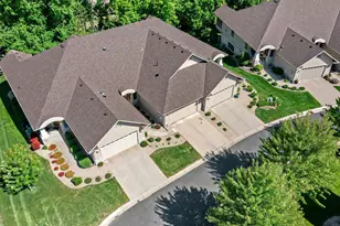 9363 Libby Ln, Eden Prairie, MN 55347 - Photo 3