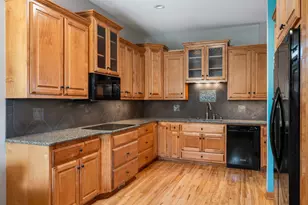 9363 Libby Ln, Eden Prairie, MN 55347 - Photo 11