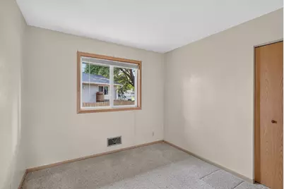 726 22nd Avenue N, South Saint Paul, MN 55075 - Photo 15