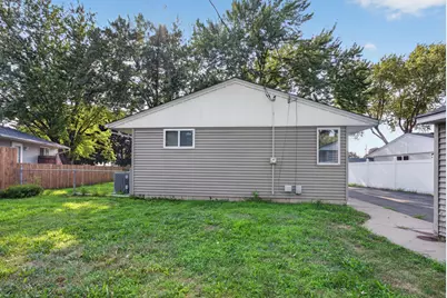 726 22nd Avenue N, South Saint Paul, MN 55075 - Photo 27