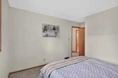 726 22nd Avenue N, South Saint Paul, MN 55075 - Photo 11