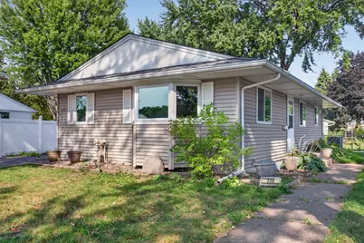 726 22nd Avenue N, South Saint Paul, MN 55075 - Photo 3