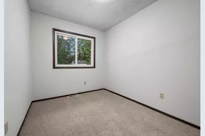 6770 Woodhill Trail, Eden Prairie, MN 55346 - Photo 9