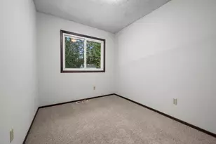 6770 Woodhill Trail, Eden Prairie, MN 55346 - Photo 9