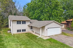 6770 Woodhill Trail, Eden Prairie, MN 55346 - Photo 1