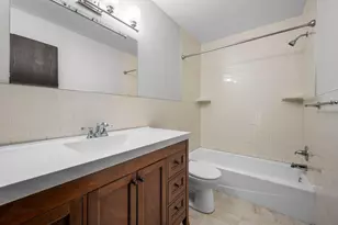 6770 Woodhill Trail, Eden Prairie, MN 55346 - Photo 13