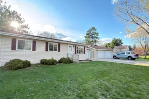 217 8th St NW, Little Falls, MN 56345 - Photo 1