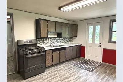 606 9th Avenue SE, Roseau, MN 56751 - Photo 5