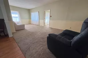 812 Bridge Ave, Albert Lea, MN 56007 - Photo 5