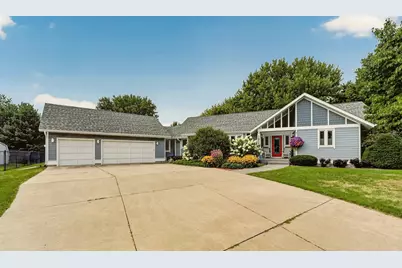 425 Lally Court, Zumbrota, MN 55992 - Photo 3