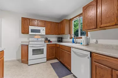 527 Mound Avenue, Mankato, MN 56001 - Photo 11