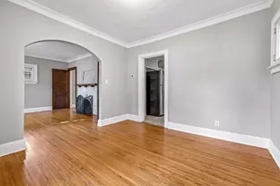 2720 McNair Dr N, Robbinsdale, MN 55422 - Photo 9