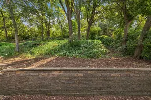 2720 McNair Dr N, Robbinsdale, MN 55422 - Photo 37