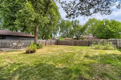 3912 Vera Cruz Avenue N, Robbinsdale, MN 55422 - Photo 15