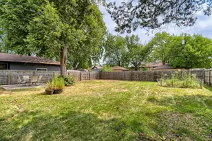 3912 Vera Cruz Ave N, Robbinsdale, MN 55422 - Photo 15