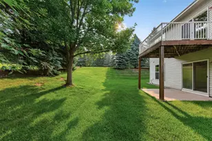 10986 Thone Rd, Woodbury, MN 55129 - Photo 45