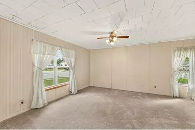 309 E Main Street, Dodge Center, MN 55927 - Photo 15