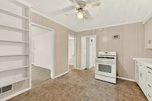 309 E Main St, Dodge Center, MN 55927 - Photo 9