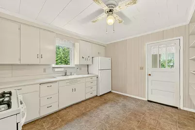 309 E Main Street, Dodge Center, MN 55927 - Photo 7