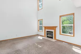 9004 Marsh Run St, Rockford, MN 55373 - Photo 7
