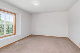 9004 Marsh Run St, Rockford, MN 55373 - Photo 23