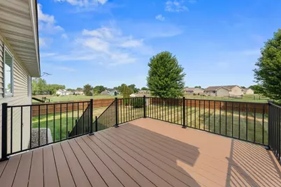 808 Brady Lane, New Richmond, WI 54017 - Photo 5