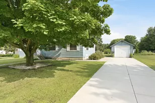 419 3rd Ave NW, Winnebago, MN 56098 - Photo 3
