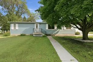 419 3rd Ave NW, Winnebago, MN 56098 - Photo 1
