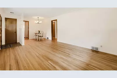 6405 Irving Avenue S, Richfield, MN 55423 - Photo 9
