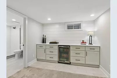 6105 Parnell Avenue, Edina, MN 55424 - Photo 17