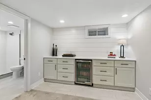 6105 Parnell Ave, Edina, MN 55424 - Photo 17